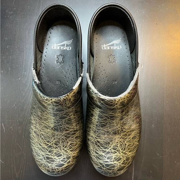 Dansko Professional Flagship Clog-slip on in black and gold size 39/ 8.5-9 - Picture 3 of 8